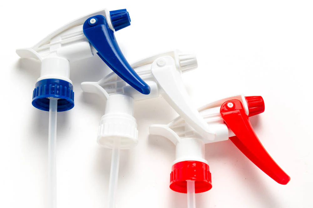 White Trigger Sprayer For (16 Oz.) Mixing Bottle - Image 3